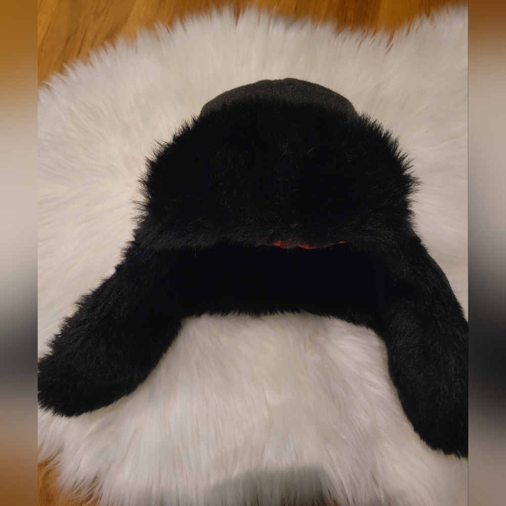 ROOTS CANADA FAUX FUR LEATHER ACCENTS GREY AVIATOR/ TRAPPER HAT
